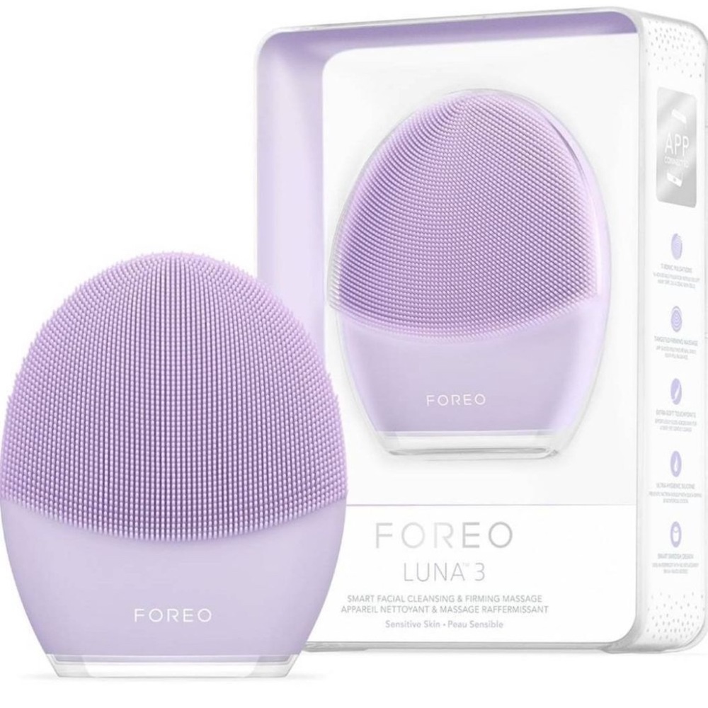 Foreo Luna 3 smart Facial cleansing & firming massage NWT purple